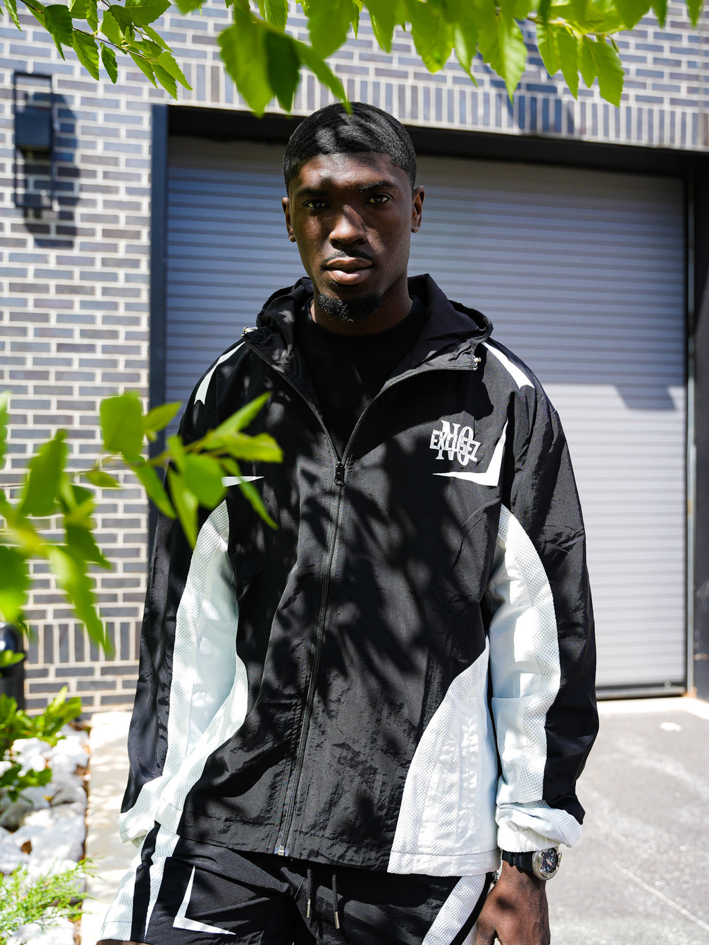 BLACK & WHITE COLOR WAVE SET